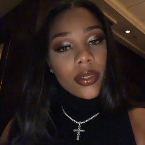 Meet your Posher, Jade